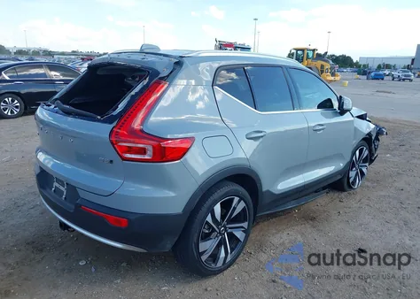 2024 Volvo Xc40 B5 Plus Bright Theme из США, поврежденный, VIN YV4L12UE9R2226001